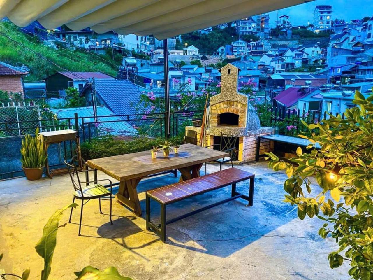 La Nha Homestay Da Lat Eksteriør billede