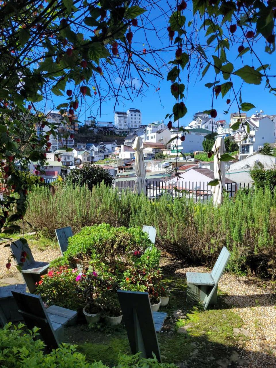 La Nha Homestay Da Lat Eksteriør billede